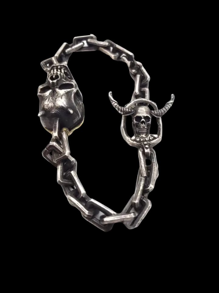 horned-skull-bracelet