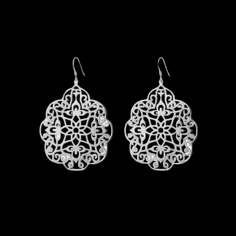 ethnic-style-hollow-floral-dangle-earrings