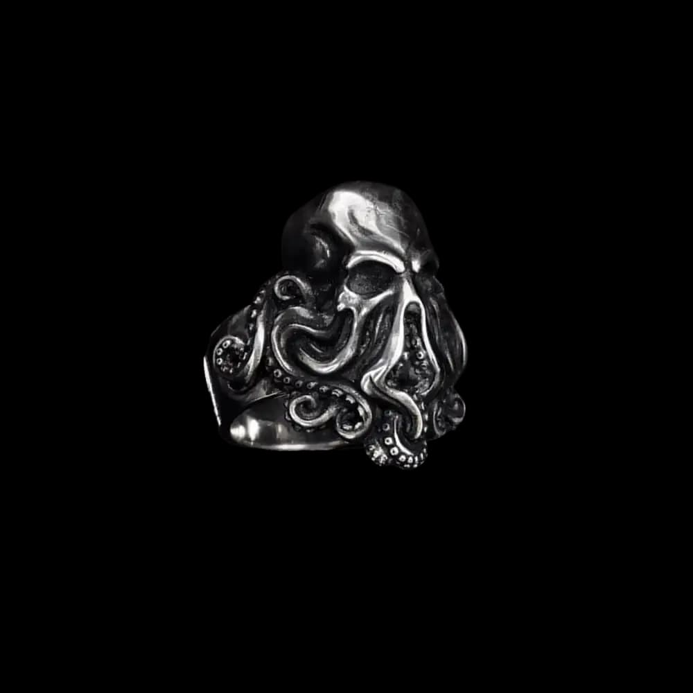 dark-cthulhu-octopus-skull-rider-ring