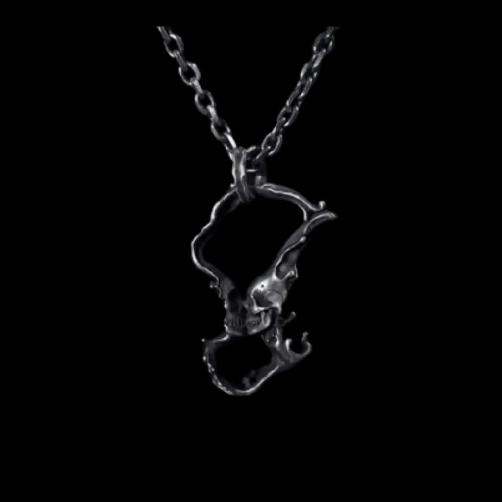 abstract-lovers-kiss-skull-necklace