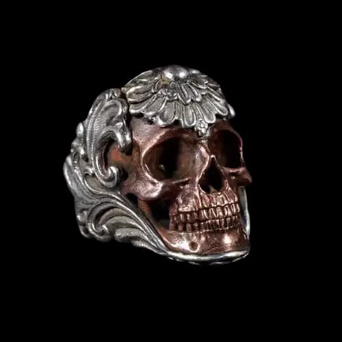 baroque-pattern-vintage-skull-ring